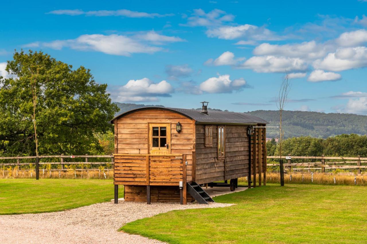 Ashwood Shepherd Hut -Ockeridge Rural Retreats Apartment Worcester Exterior photo